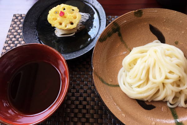 切麦屋　あいだ　うどん懐石