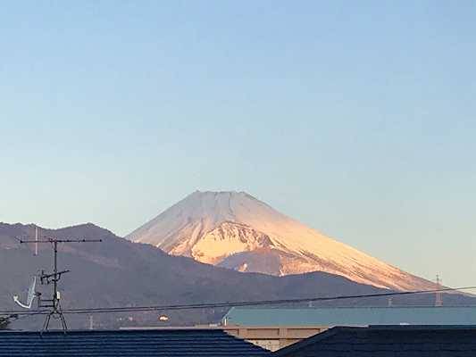 早朝の富士山