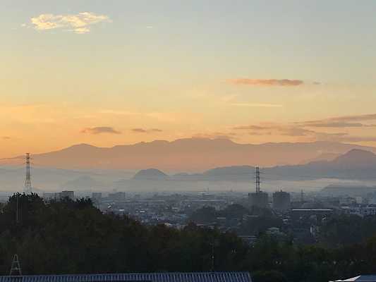 早朝の富士山