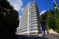 熱海ハイプラザ・閑静な住宅地に佇む戸別温泉付マンション 4階