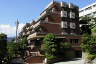 熱海市桃山町・贅を尽くしたマンション「ガウス熱海桃山」