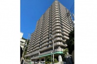 ライオンズタワー奥湯河原・温泉情緒を漂わせる藤木川を望むタワーMS