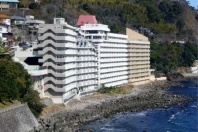 熱海ターガスマンション・海の目の前に立つ眺望良好のマンション