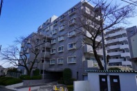 サニークレスト真鶴・駅徒歩2分 生活&交通良好のマンション 4階