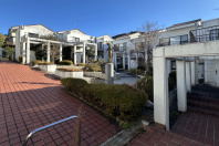 ラ・メティエA・光と緑が彩る温もりに包まれるメゾネットライフ