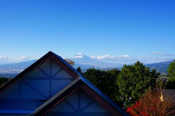 富士山を遠望することができます