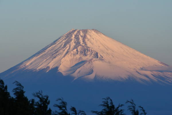 冬には雪化粧した雄大な富士山が綺麗です