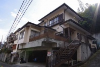 熱海市紅葉ガ丘町・収益可能な広々した大型2世帯用和風戸建