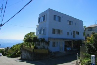 熱海市西熱海町2丁目・相模湾&花火大会望む広い多目的スペース付中古戸建