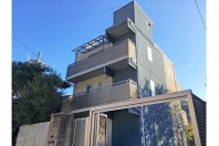 湯河原町宮上・ホームEV付温泉引込可能な堅固なRC造3階建中古戸建