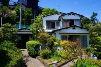 熱海市網代・海望み和庭園と温泉のある陽当たり良好の中古戸建