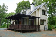 伊豆エメラルドタウン・陽当たり良く平坦なお庭のある中古戸建