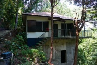 熱海自然郷別荘地内・緑に包まれた温泉権付中古平家建