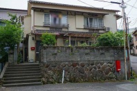 熱海市紅葉ガ丘町・閑静な住宅地に所在する中古戸建
