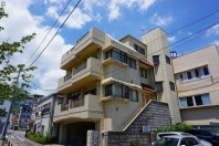 熱海市渚町・海&花火一望の温泉権利付き二世帯住宅