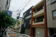 熱海市渚町・モダンな内装のRC造4階建ての温泉引込可能な中古戸建