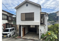 湯河原町宮下・生活便良好なガレージ付のオール電化中古戸建