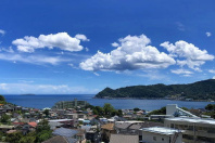 熱海市上多賀・高台より海～初島～街並み望む陽当たり良好の中古戸建