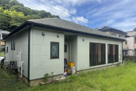 湯河原町宮上・広い平坦な庭のある温泉付 人気の中古平家建