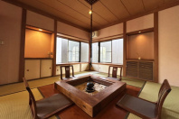 湯河原万葉郷・湯河原奥座敷に佇む リフォーム済 温泉付拘りの和風邸宅