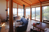 熱海自然郷別荘地・海望み自然と共存する薪ストーブ完備の拘り邸宅