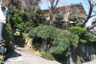 湯河原町鍛冶屋・陽当たり良好で閑静な住宅地の売地(古家付)