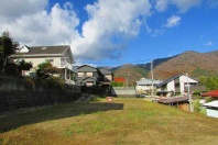 湯河原町宮上・約192坪の緑深い山並みと相模湾を遠望する平坦売地