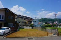 湯河原町土肥3丁目・街中平坦 約67坪 生活便&交通便良好の住宅用地