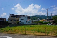 湯河原町土肥3丁目・敷地面積約49坪の生活便&交通便良好の売地