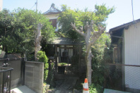 小田原市国府津・生活・交通便良好な大型住宅付き売地　敷地約92坪