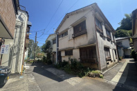 熱海市桜町・生活利便充実の古家付き売地　敷地面積約21坪