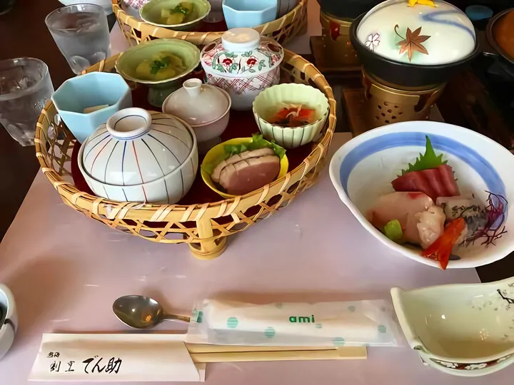 でん助茶屋