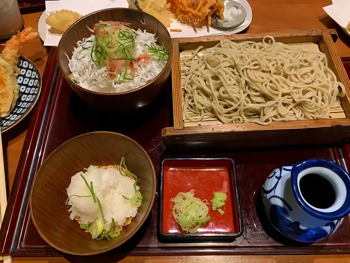 金ごませいろ