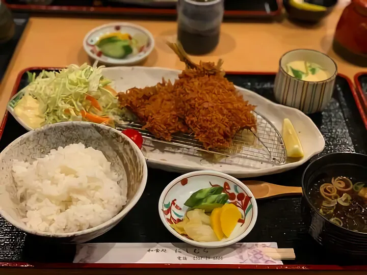 にしむら 伊東市竹の内