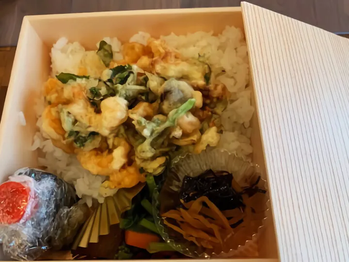 てんぷら『鶴吉』テイクアウト弁当