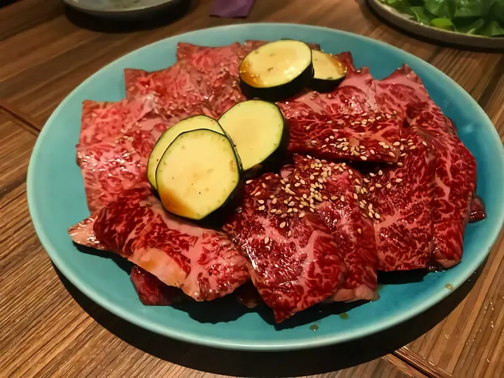 焼肉 田