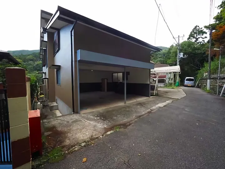 外壁や屋根は完全塗装