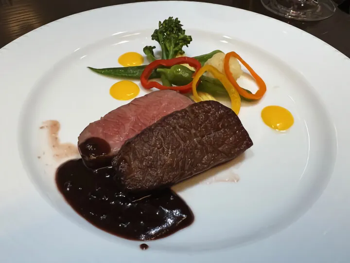 お肉料理