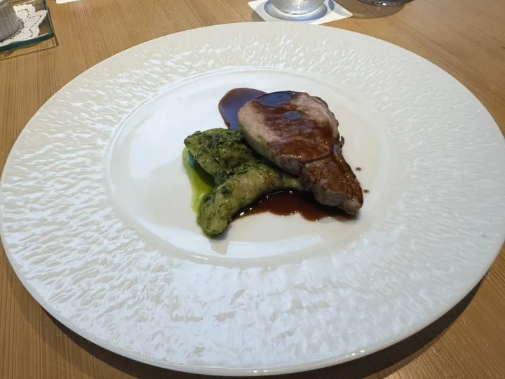 お肉料理