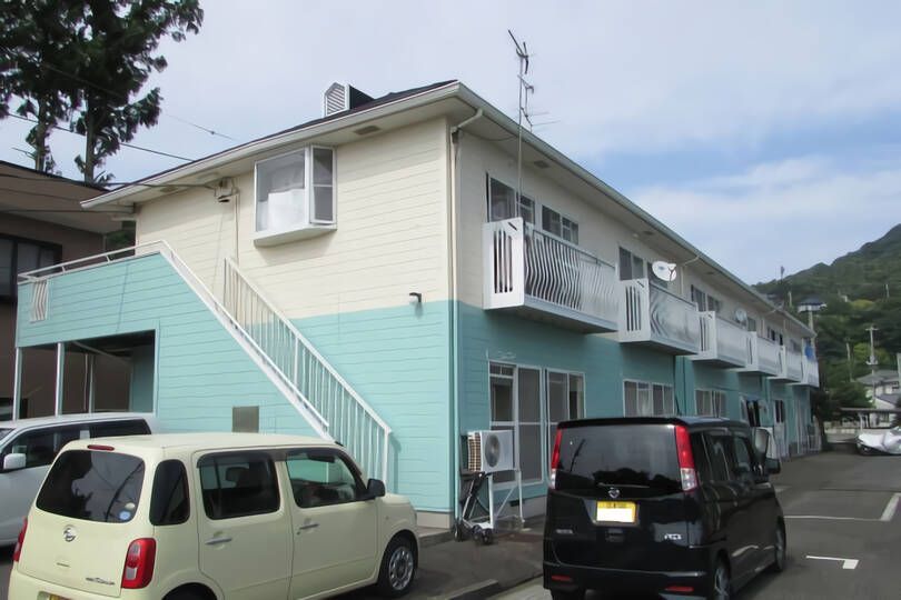 沼津市下香貫・沼津御用邸記念公園至近の１棟売りアパート（オーナーチェンジ）
