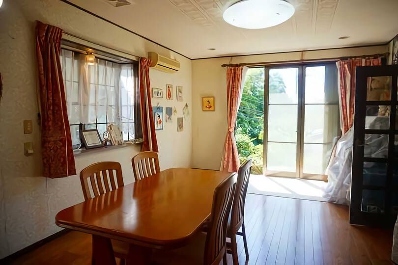 熱海市緑が丘町・山並み望む日照良好＆ガーデニング可能な中古戸建