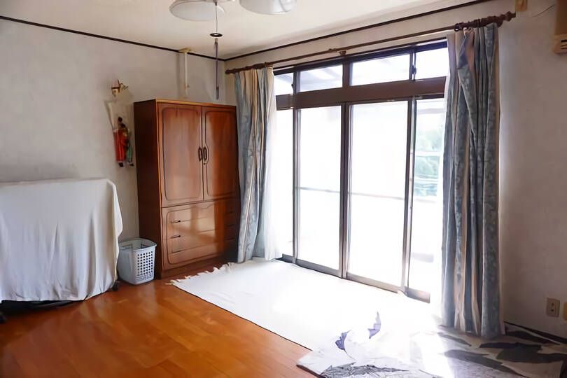 熱海市緑が丘町・山並み望む日照良好＆ガーデニング可能な中古戸建