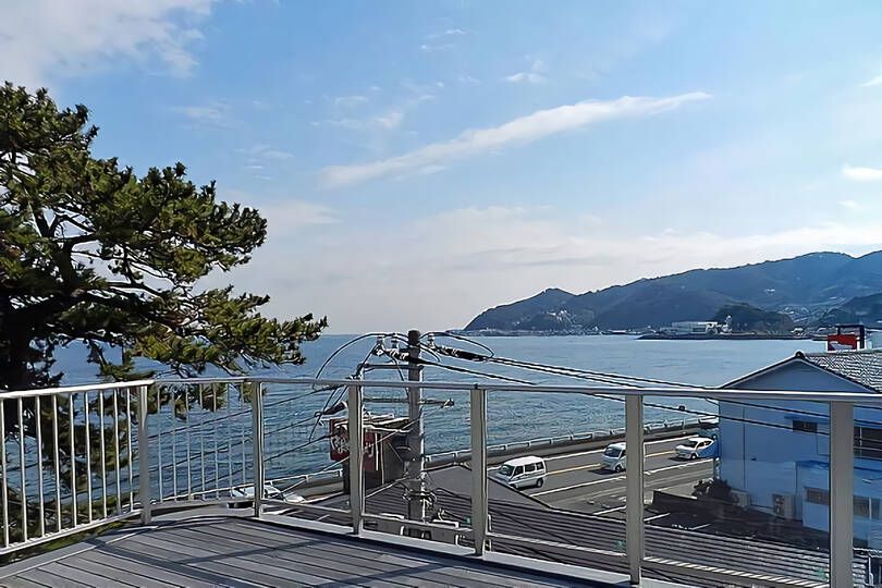 熱海市下多賀・海＆花火望む温泉付RC造3階建の中古戸建