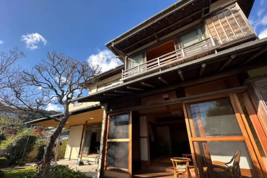 熱海市林が丘町・海＆花火望み囲炉裏のある温泉付拘りの大型和風邸宅