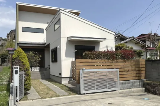 真鶴町真鶴・令和2年築浅の床暖房を完備した快適空間の中古戸建