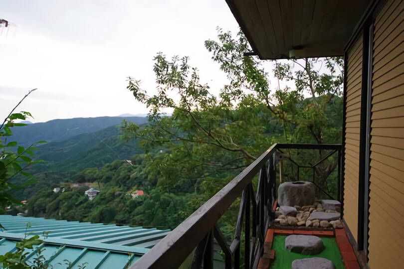 熱海自然郷・山々の借景＆相模湾遠望する温泉と茶室のある中古戸建