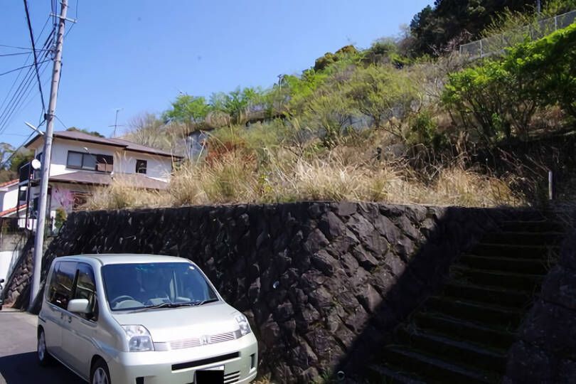 熱海市下多賀・住環境良好の中野分譲地内の高台の売地