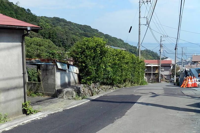 熱海市下多賀・約３５０坪  海望む南向きひな壇で陽当たり良好の売地