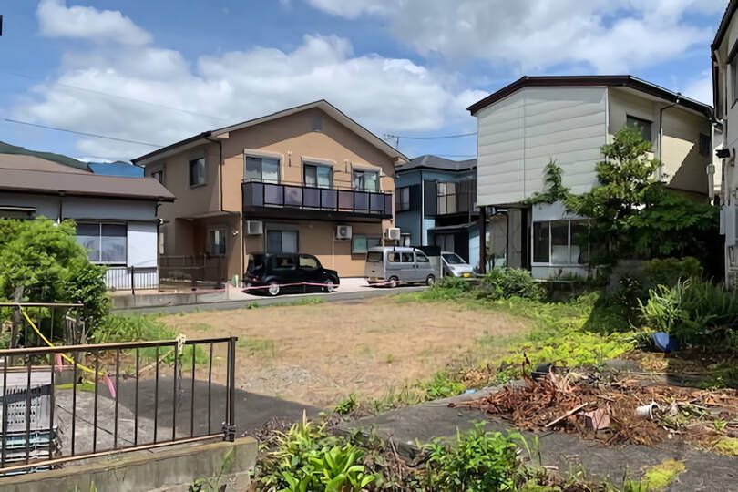 伊東市宇佐美・敷地約46.4坪　駅徒歩3分　生活便も良好な住宅用地　