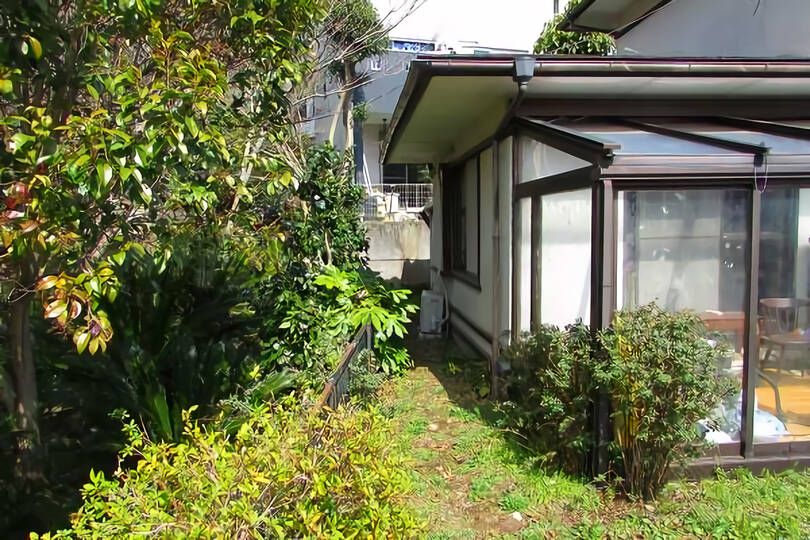 湯河原町宮上・敷地約100坪平坦整形地　日照良好の売地(古家有)